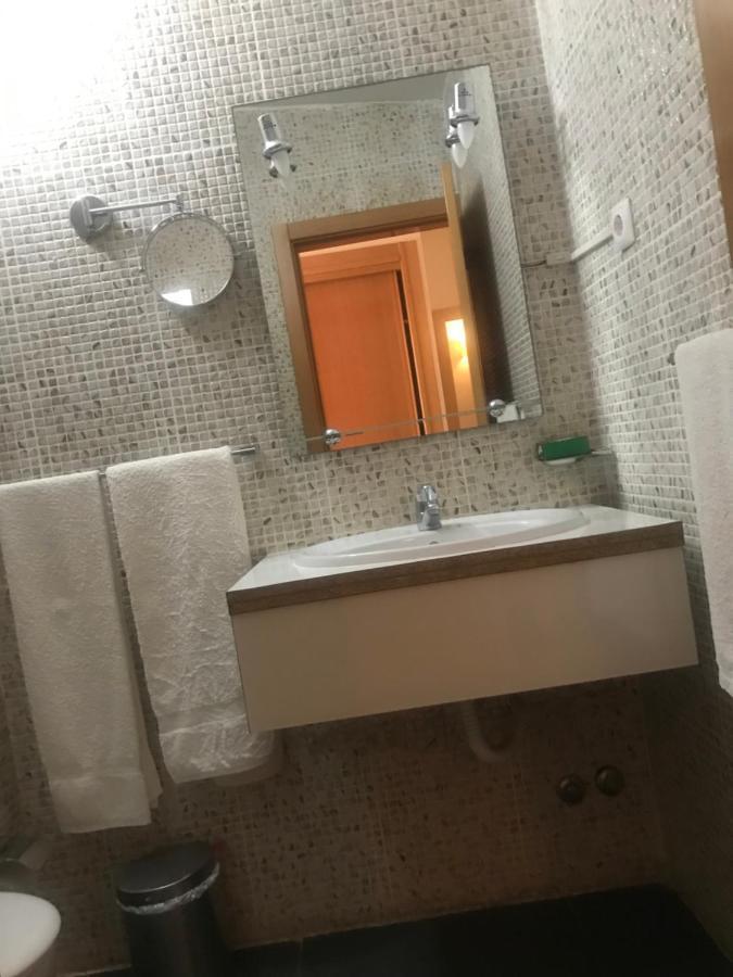Vivi Hotel Πράγια Εξωτερικό φωτογραφία